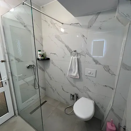 Skerdi's - Center * Tirana