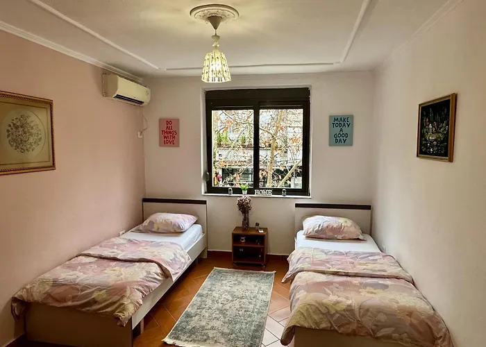 Skerdi's - Center Apartment *