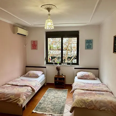 Skerdi's - Center Appartement *