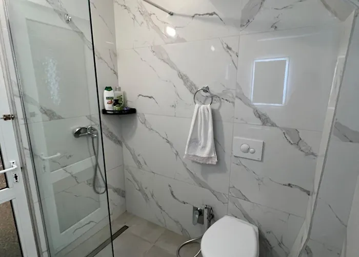 Skerdi's - Center * טיראנה