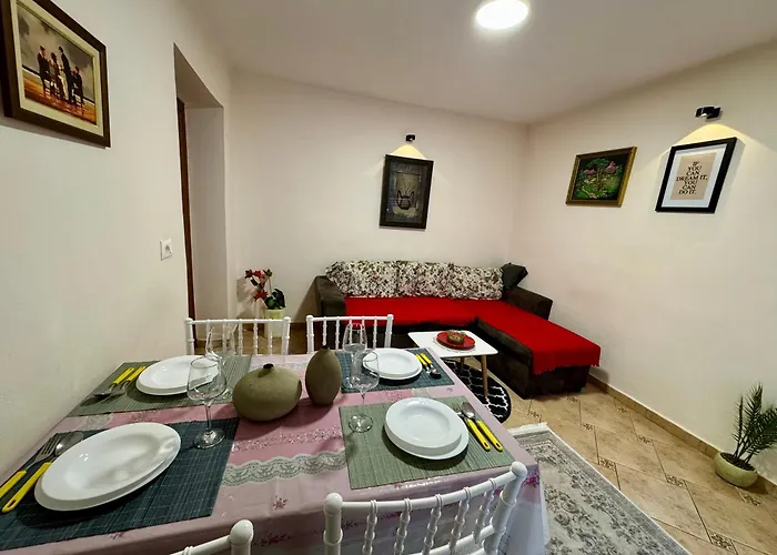 Skerdi's - Center דירה